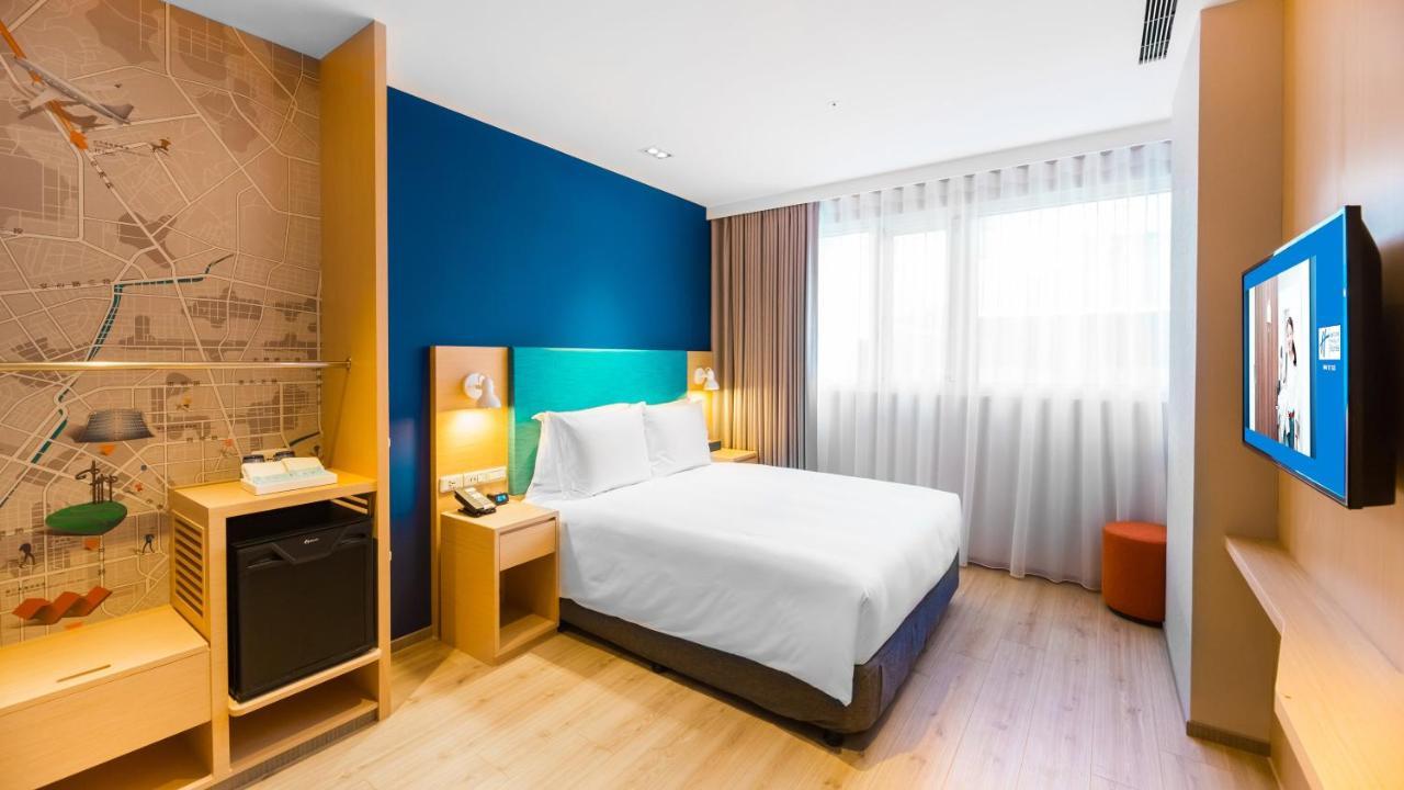 Holiday Inn Express Taichung Fengchia, an IHG Hotel Exterior foto
